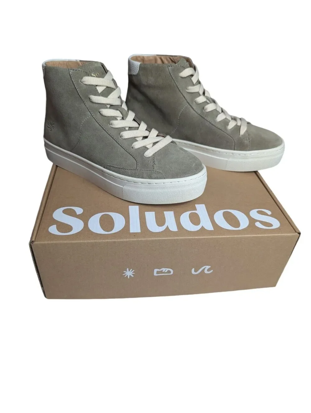 Saludos Women's Size 6.5 Shoes Ibiza High Top Sneaker 1000854-340 Sage New NIB
